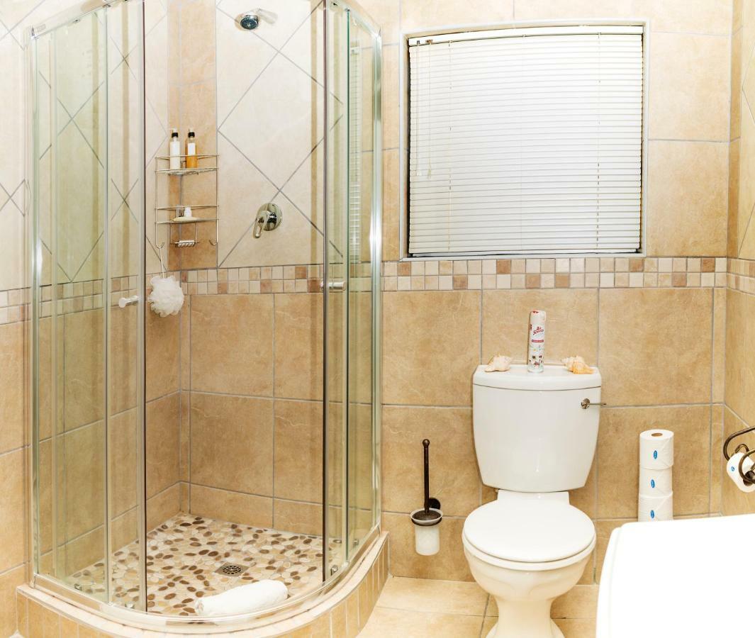 Settle Inn Self Catering Accommodation Колчестър Екстериор снимка
